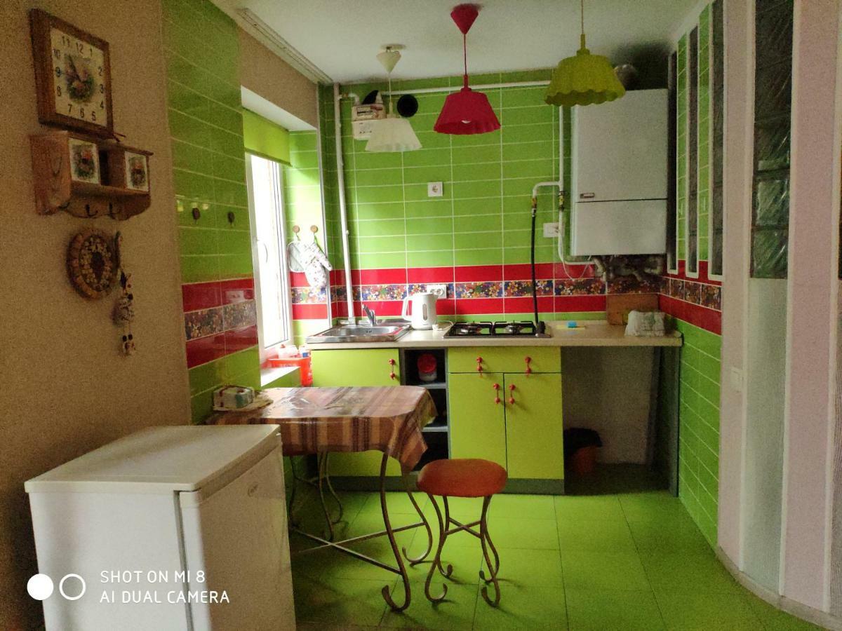 Apartments Domovik Latorichnaya,3 Mukacheve Bagian luar foto